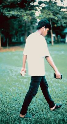 သုံချင်တဲ့သူသုံး